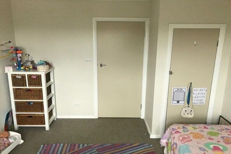 Photo of property in 9 Saville Row, Johnsonville, Wellington, 6037