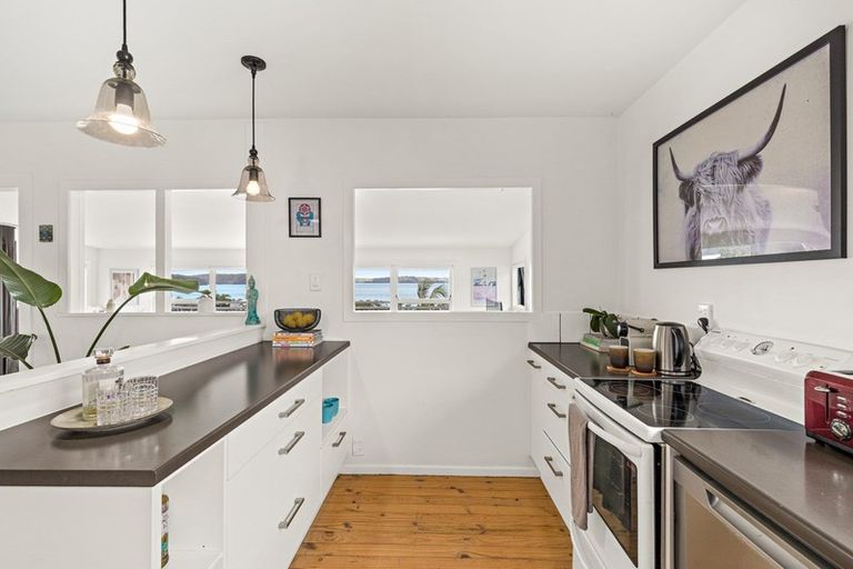 Photo of property in 6a Piccadilly Circus, Snells Beach, 0920