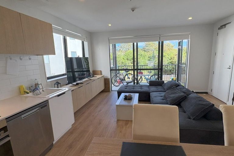 Photo of property in Verdant Lane, 24/269 Rosedale Road, Albany, Auckland, 0632