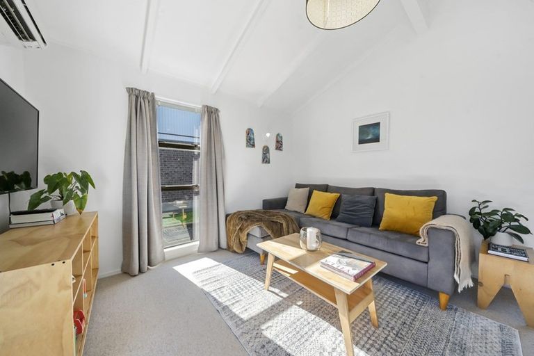 Photo of property in 42 Weka Street, Miramar, Wellington, 6022