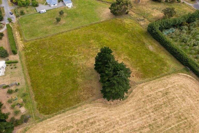 Photo of property in 17 Campbell Drive, Martinborough, 5711