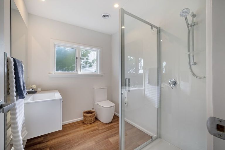 Photo of property in 8 Lothian Street, Ilam, Christchurch, 8041