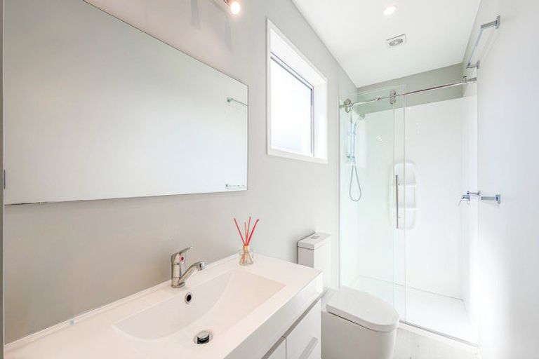 Photo of property in 5 Ross Place, Whiritoa, Whangamata, 3691