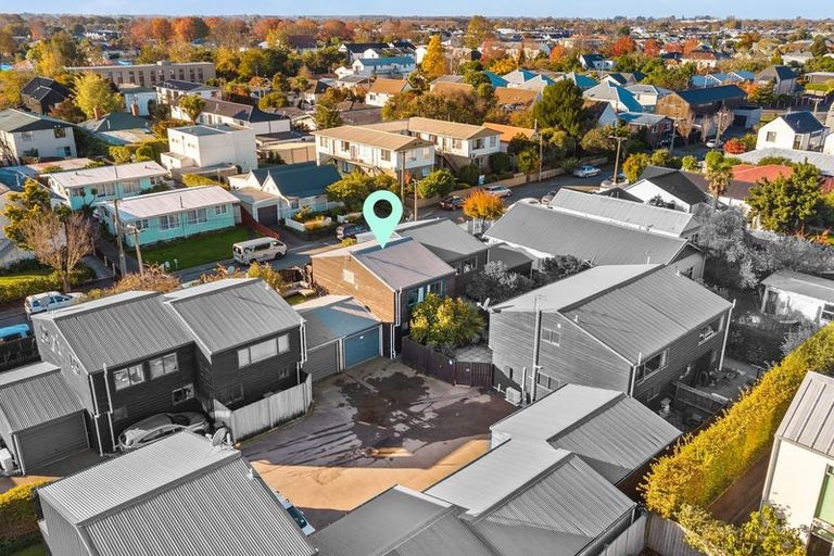 Photo of property in 2/66 Clare Road, St Albans, Christchurch, 8014