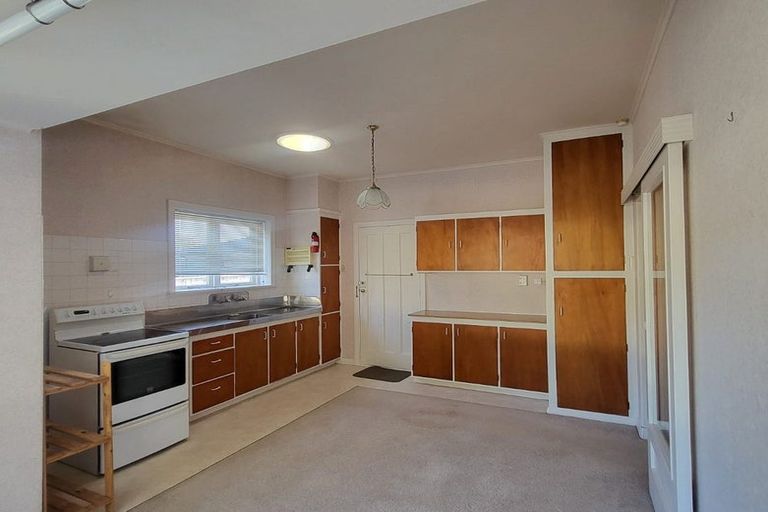 Photo of property in 95 Riverside Drive, Waiwhetu, Lower Hutt, 5010