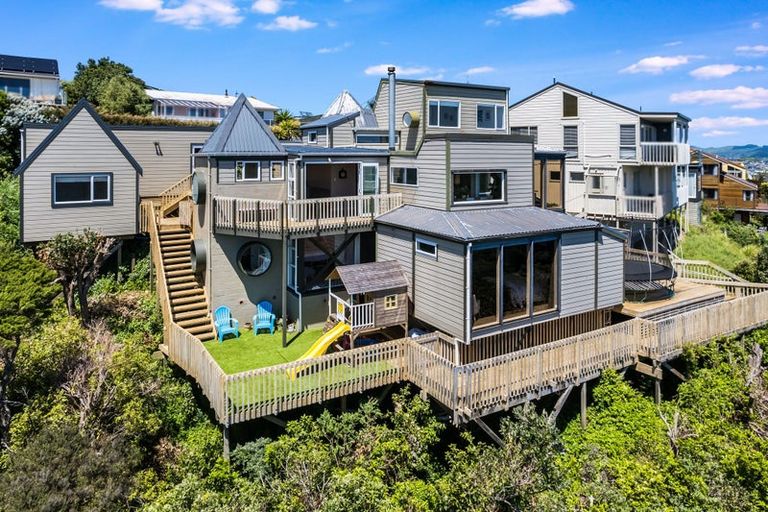 Photo of property in 13 Ettrick Grove, Papakowhai, Porirua, 5024