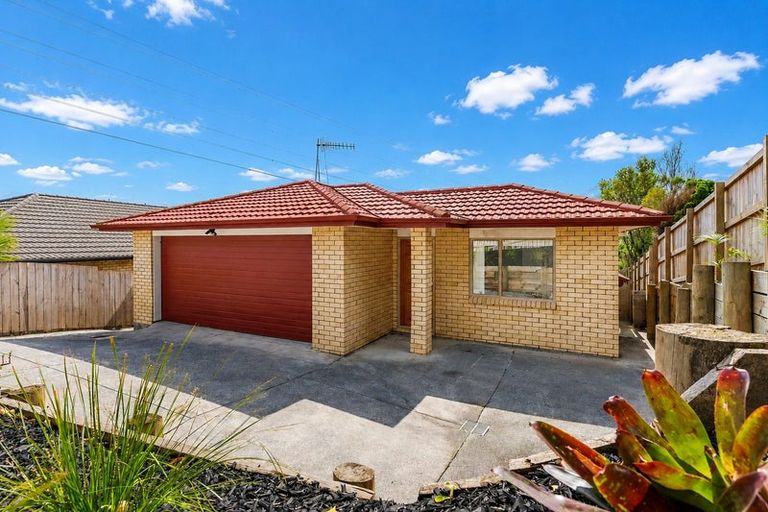 Photo of property in 14 Exotic Place, Massey, Auckland, 0614