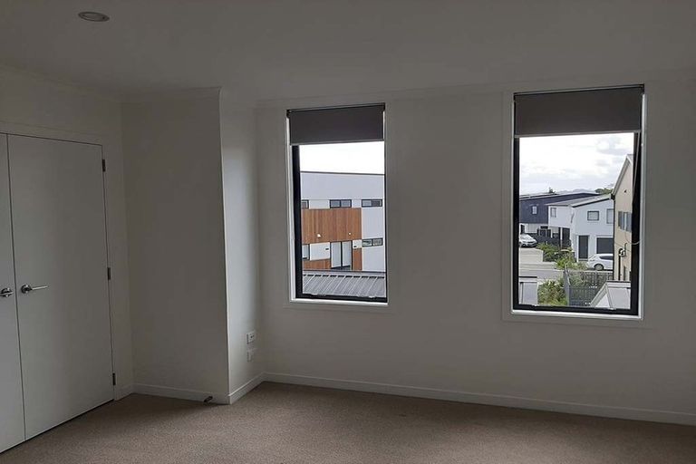 Photo of property in 4 Alexander Willis Crescent, Hobsonville, Auckland, 0616