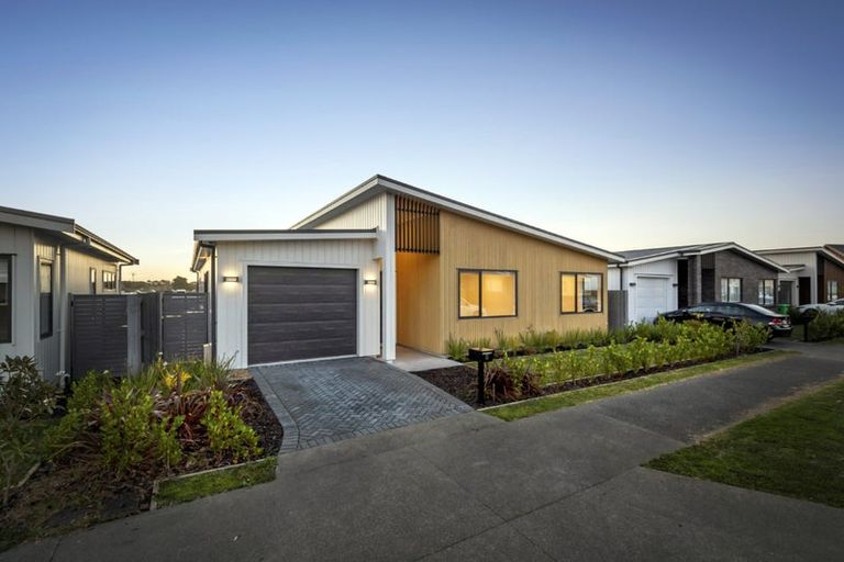 Photo of property in 15 Pamu Road, Whenuapai, Auckland, 0618