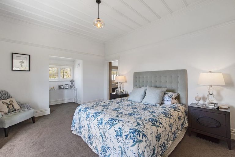 Photo of property in 52 Hinemoa Street, Birkenhead, Auckland, 0626