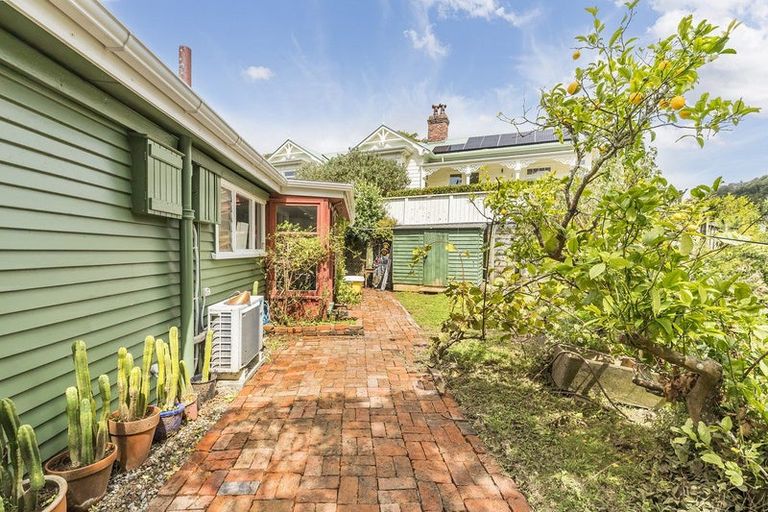 Photo of property in 41 Glenbervie Terrace, Thorndon, Wellington, 6011
