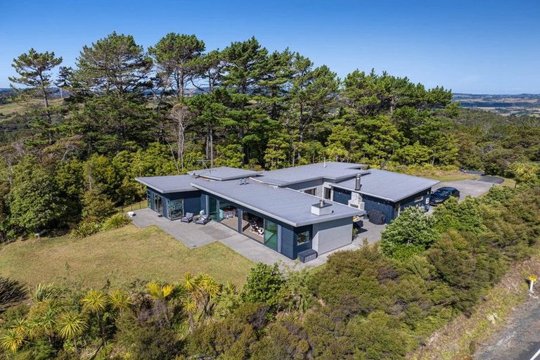 Photo of property in 102 West Road, Kaukapakapa, 0873