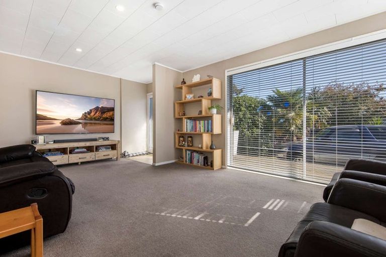 Photo of property in 68 Reelick Avenue, Pakuranga Heights, Auckland, 2010