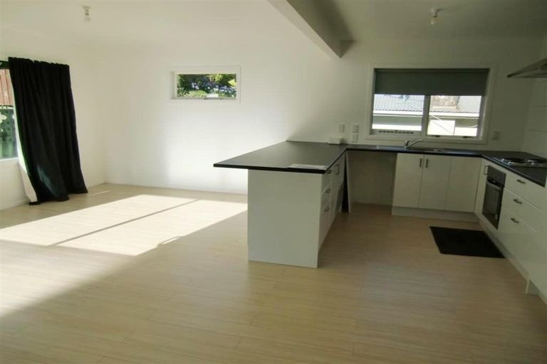 Photo of property in 6 Hillside Crescent, Westown, New Plymouth, 4310