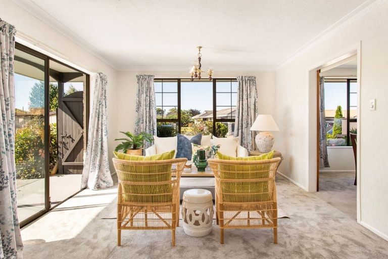 Photo of property in 11 Rolfe Place, Bishopdale, Christchurch, 8053