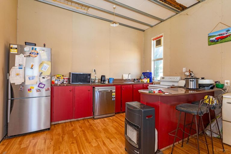 Photo of property in 1 Clifton Terrace, West End, Timaru, 7910