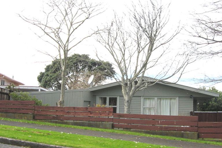 Photo of property in 35 Clearmont Crescent, Blagdon, New Plymouth, 4310