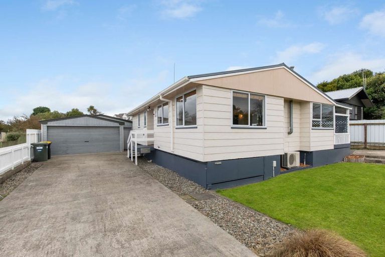 Photo of property in 10 Pirinoa Street, Feilding, 4702
