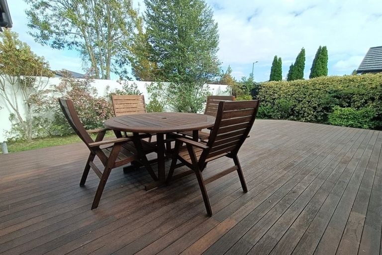 Photo of property in 32 Te Whenu Crescent, Marshland, Christchurch, 8083