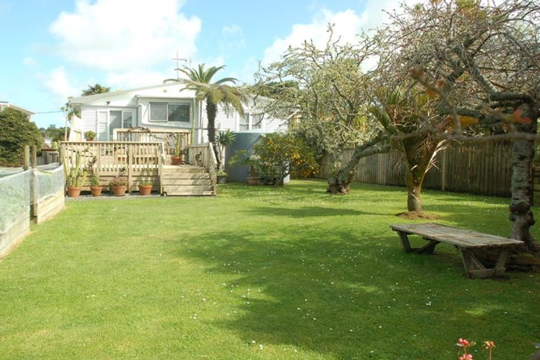 Photo of property in 28 James Mcleod Road, Shelly Beach, Helensville, 0874