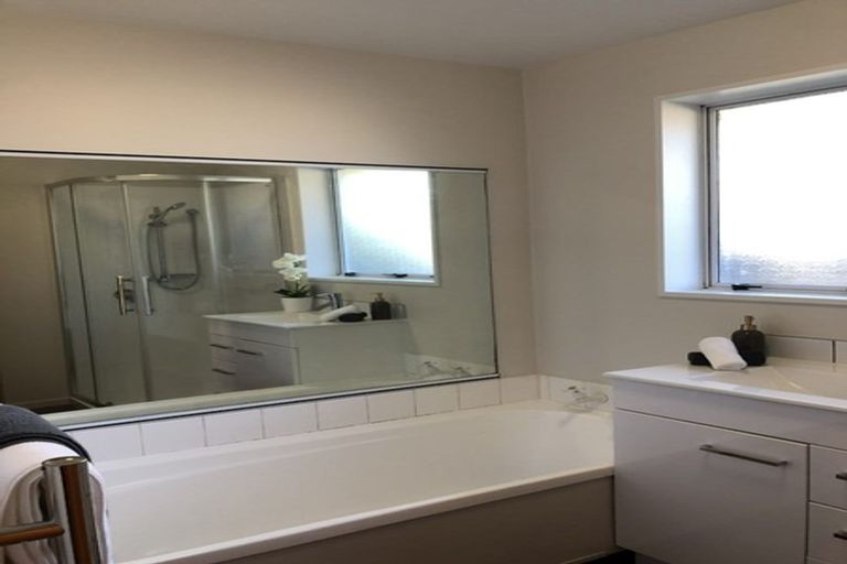 Photo of property in 2/46 Division Street, Riccarton, Christchurch, 8041