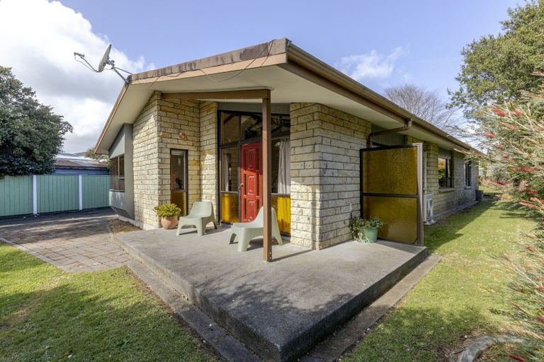 Photo of property in 35 Old South Road, Okato, 4335