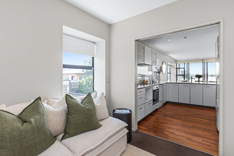 Photo of property in 213/7 Humber Street, Pandora, Napier, 4110