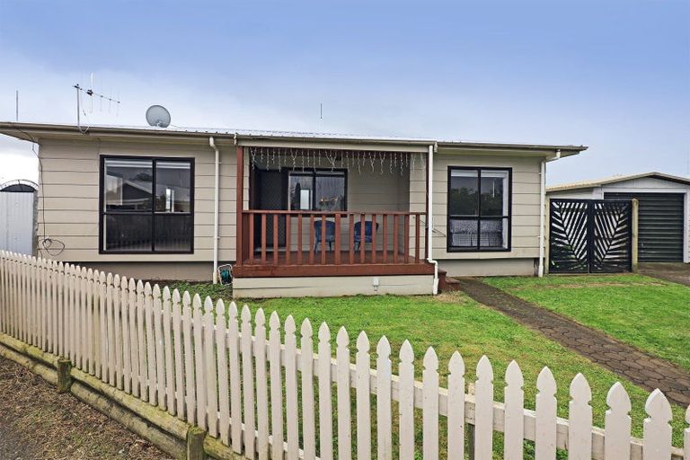 Photo of property in 1/40 Townshend Crescent, Greenmeadows, Napier, 4112