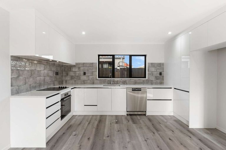 Photo of property in 6d Rose Road, Papatoetoe, Auckland, 2025