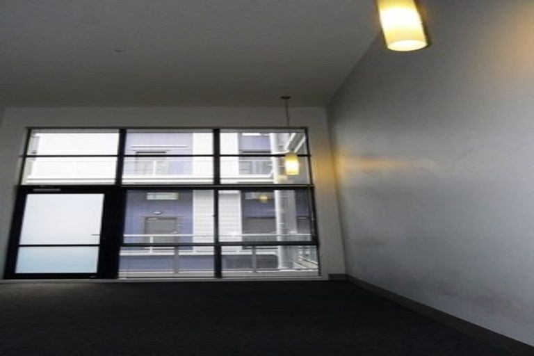 Photo of property in Urbane Apartments, 39/29 Webb Street, Mount Cook, Wellington, 6011
