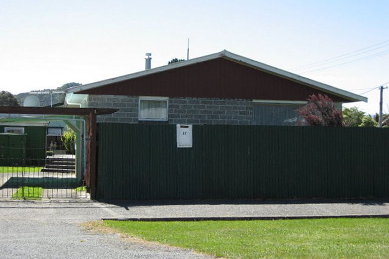 Photo of property in 57 Broadway, Picton, 7220