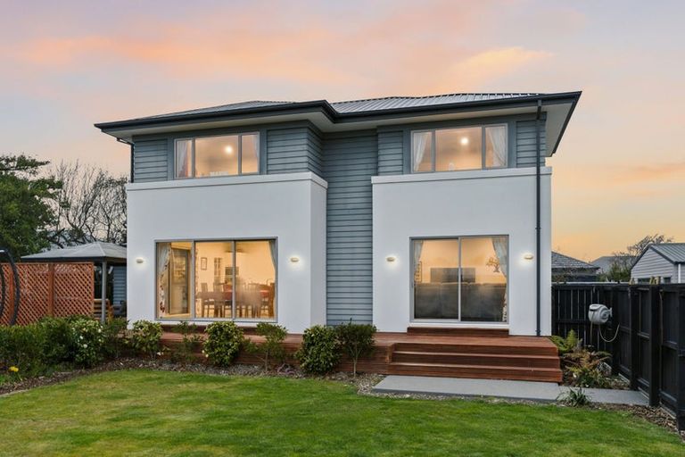 Photo of property in 345 Estuary Road, South New Brighton, Christchurch, 8062