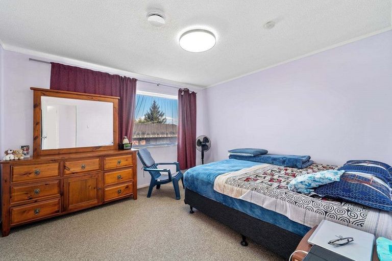 Photo of property in 2/21 Glamorgan Drive, Torbay, Auckland, 0630