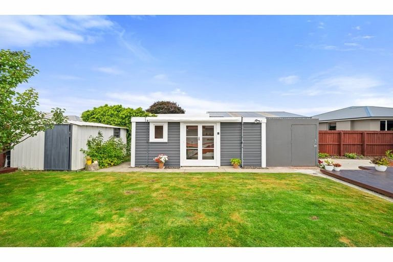 Photo of property in 12 Ethne Street, Mairehau, Christchurch, 8013