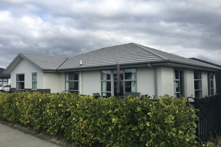 Photo of property in 4 Robalan Close, Halswell, Christchurch, 8025