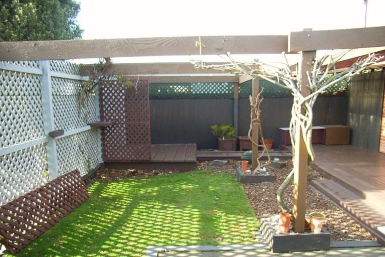 Photo of property in 126 Yaldhurst Road, Sockburn, Christchurch, 8042