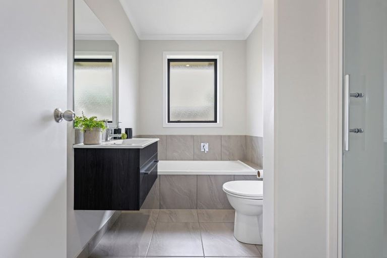 Photo of property in 2/19 Galloway Street, Hamilton East, Hamilton, 3216