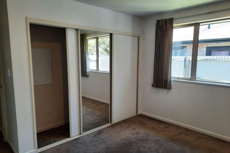 Photo of property in 65 Cleveland Street, Edgeware, Christchurch, 8013