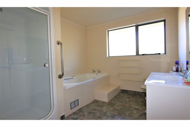 Photo of property in 4 Sequoia Place, Springlands, Blenheim, 7201