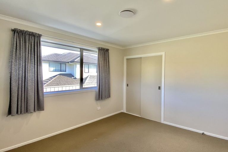 Photo of property in 106 Melksham Drive, Churton Park, Wellington, 6037