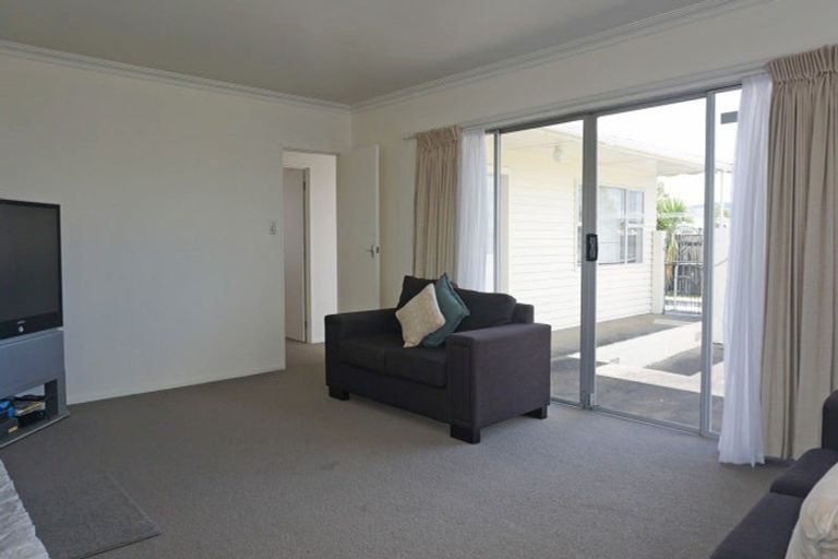 Photo of property in 27 Perth Street, Levin, 5510