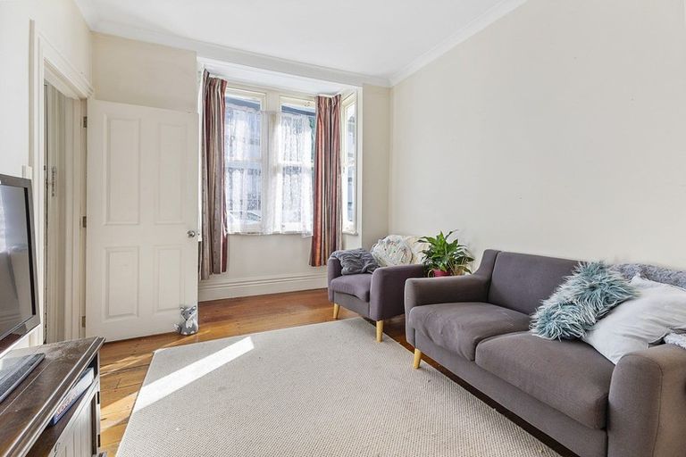 Photo of property in 41 Nairn Street, Mount Cook, Wellington, 6011