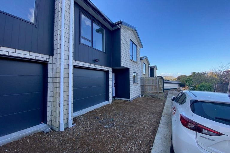 Photo of property in 65a Tiroroa Avenue, Te Atatu South, Auckland, 0610
