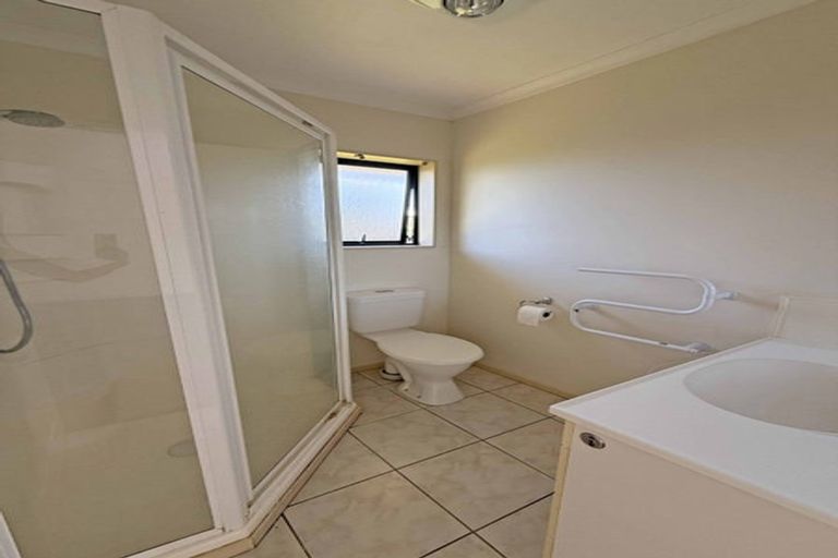 Photo of property in 85 Sandwich Road, St Andrews, Hamilton, 3200