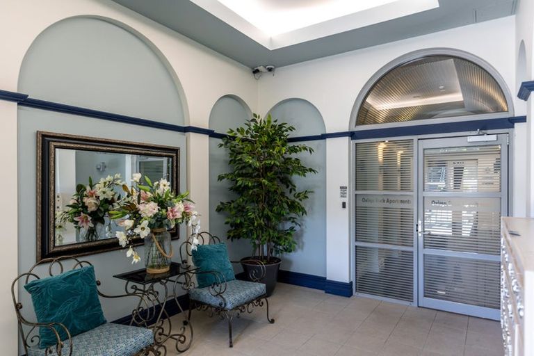 Photo of property in Oxleys Rock Apartments, 401/6 London Quay, Picton, 7220