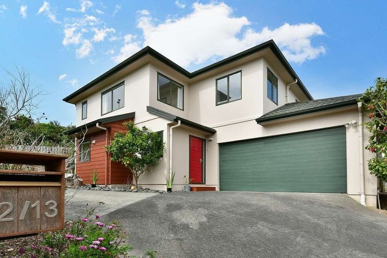 Photo of property in 13b Sunnydale Place, Oteha, Auckland, 0632