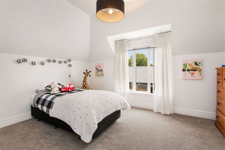 Photo of property in 20 Poynder Avenue, Merivale, Christchurch, 8014