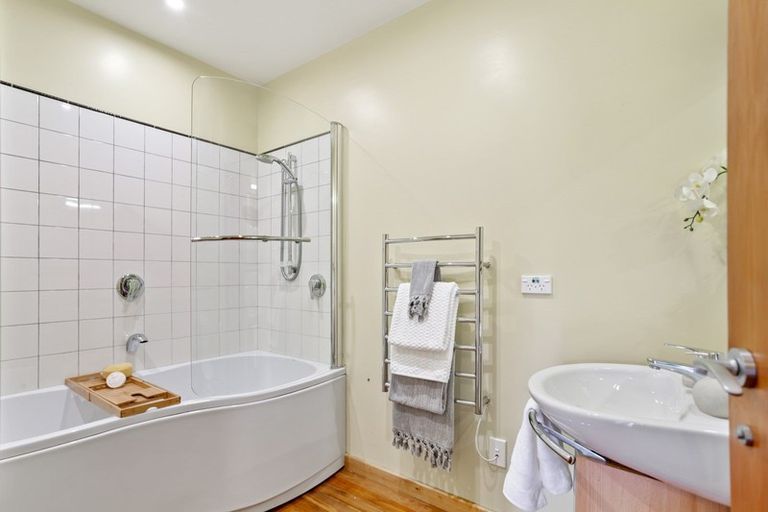 Photo of property in 66 Constable Road, Muriwai, Waimauku, 0881