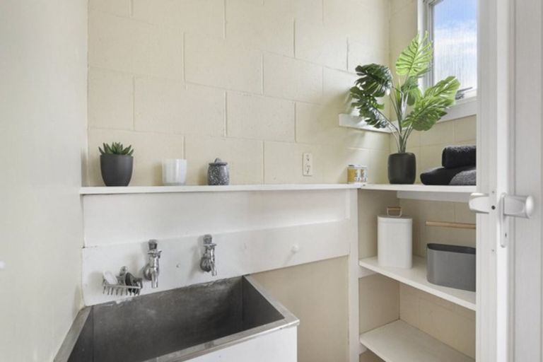 Photo of property in 2/36a Harman Street, Addington, Christchurch, 8024