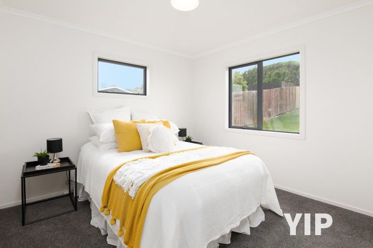 Photo of property in 4 Chapman Street, Newlands, Wellington, 6037